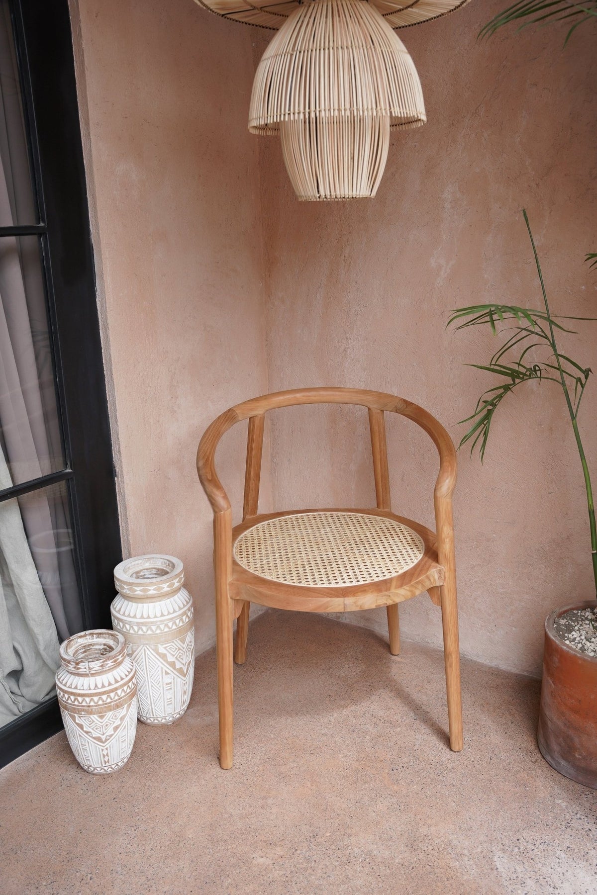 De Bulat rotan teakhouten stoel – Rotan eetkamerstoelen - Hippie Monkey
