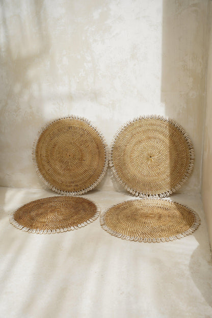 Rotan schelpvormige placemat - naturel - Hippie Monkey