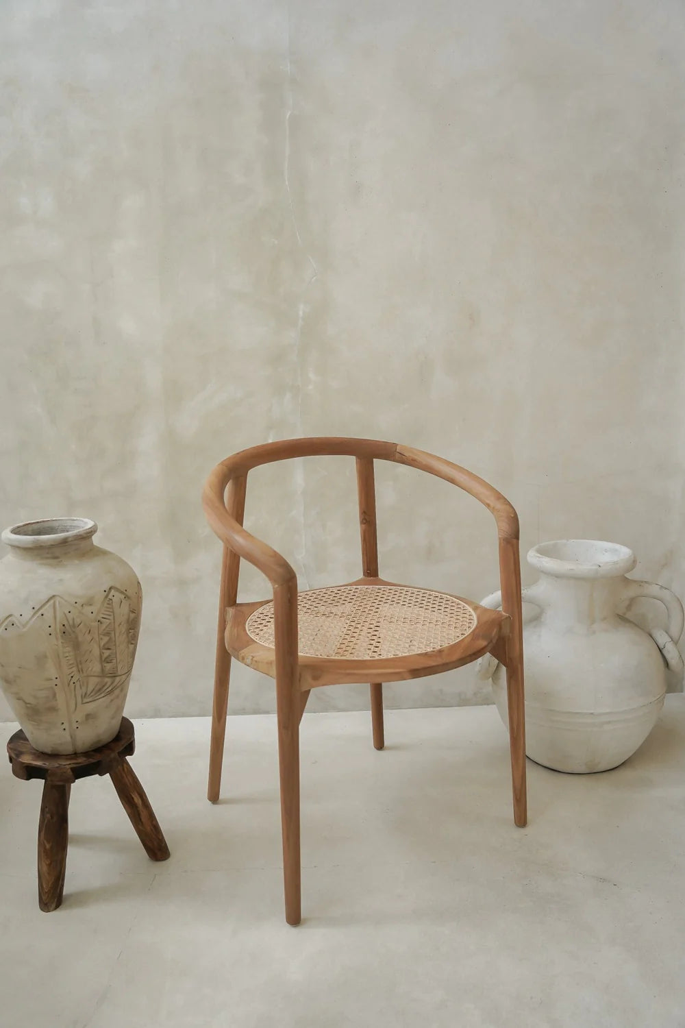 De Bulat rotan teakhouten stoel – Rotan eetkamerstoelen - Hippie Monkey