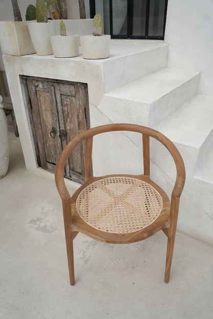 De Bulat rotan teakhouten stoel – Rotan eetkamerstoelen - Hippie Monkey