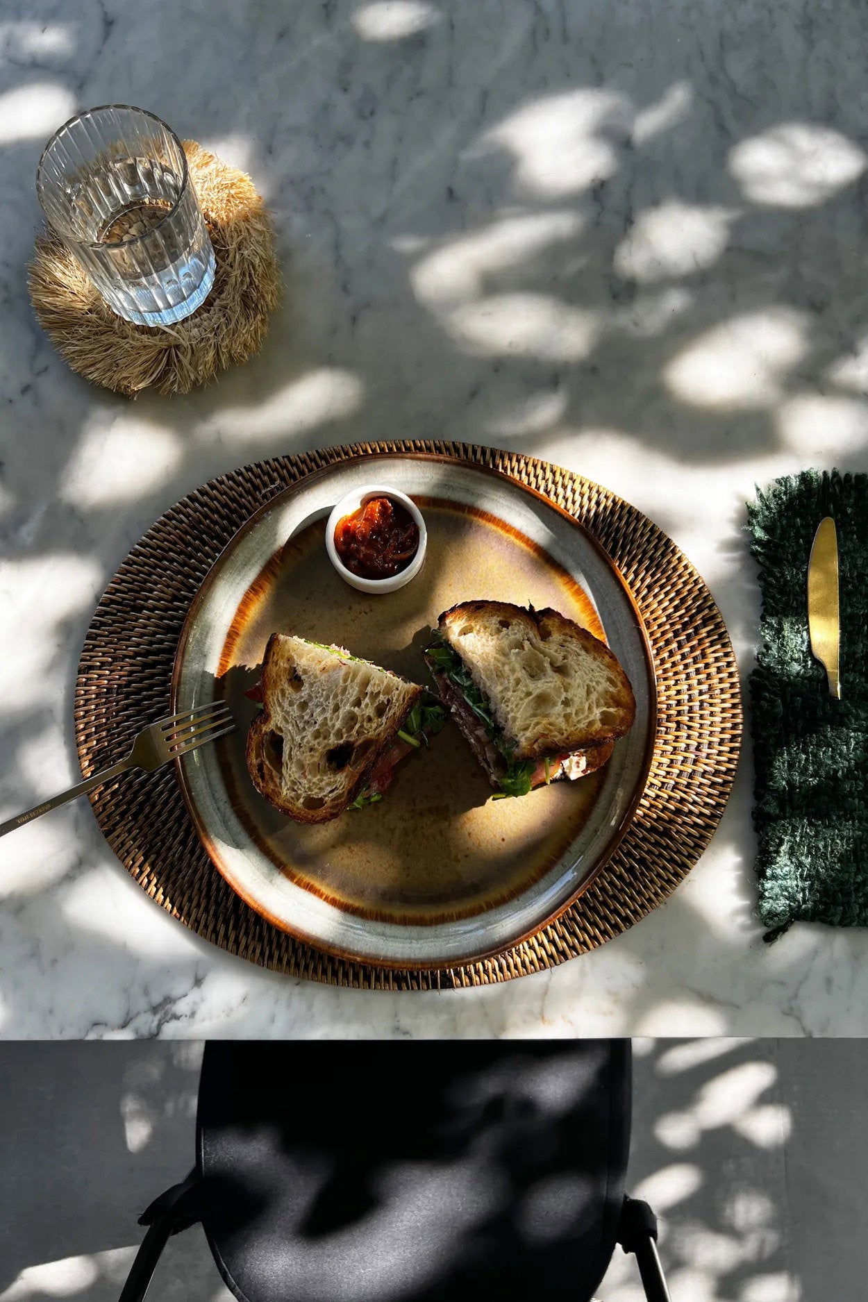 De koloniale ovale placemat - naturel bruin