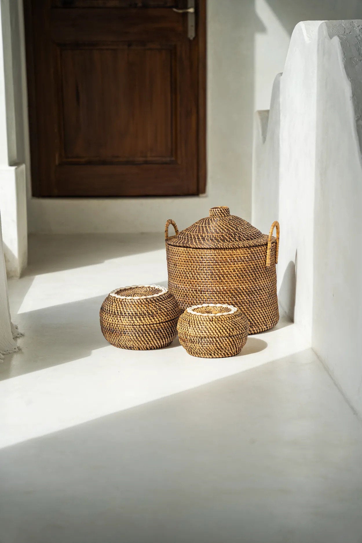De Colonial Peek-a-Boo-mand - naturel bruin - S