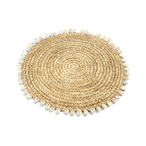 De raffia schelpvormige pannenonderzetter