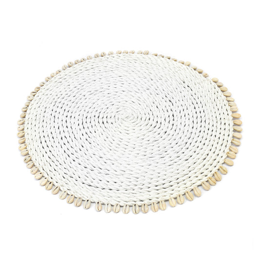 De placemat van zeegras met schelp - wit