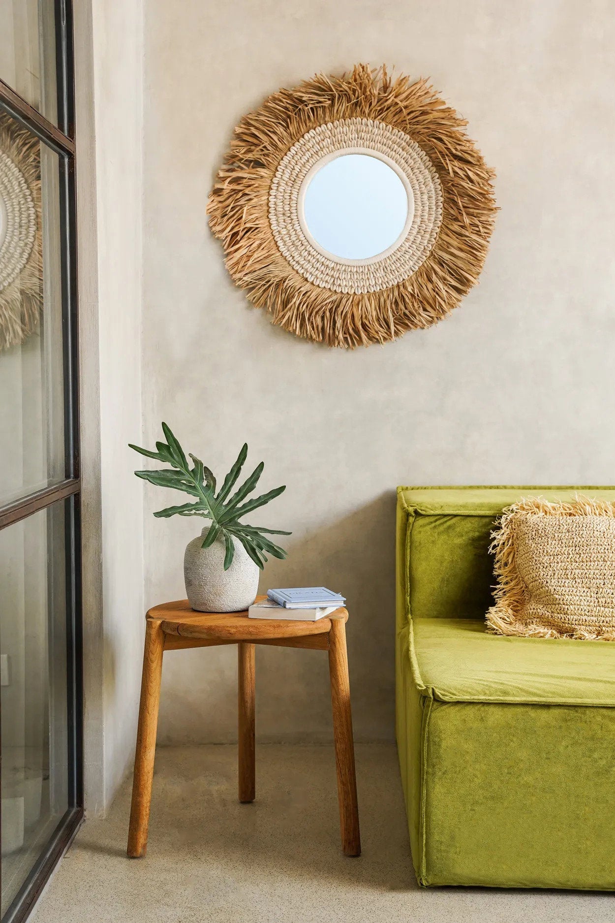 De raffia cowrie-spiegel - natuurwit