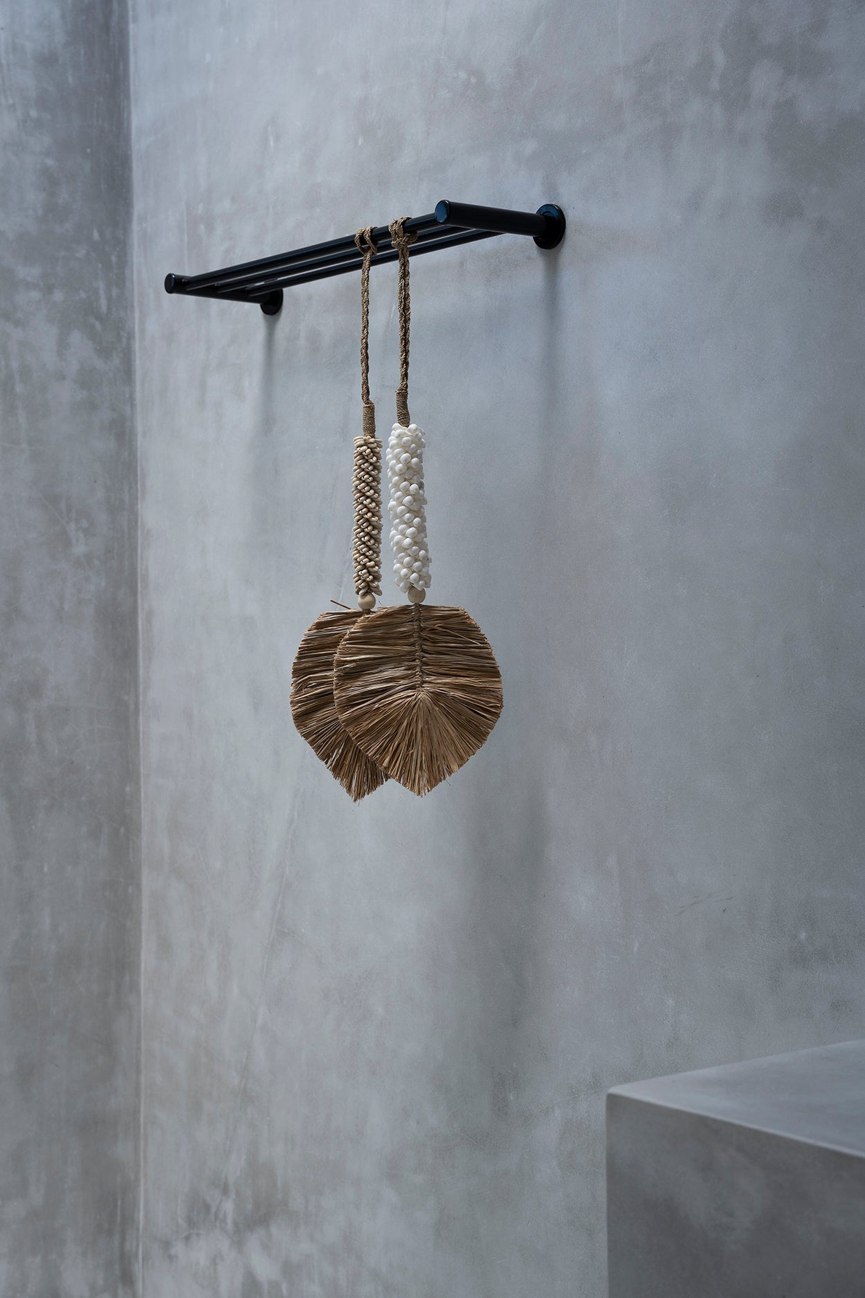 De raffia schelpkwast - wit/naturel