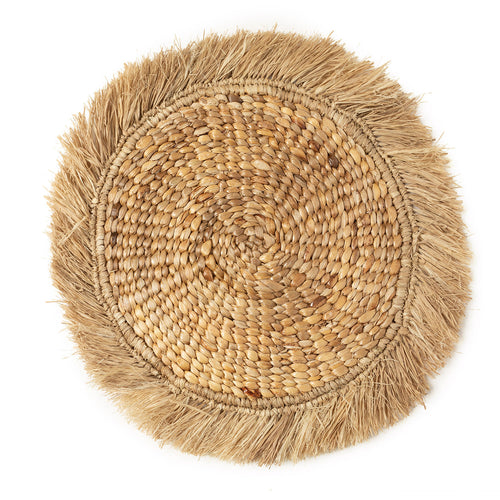 De raffia-placemat van waterhyacint - naturel