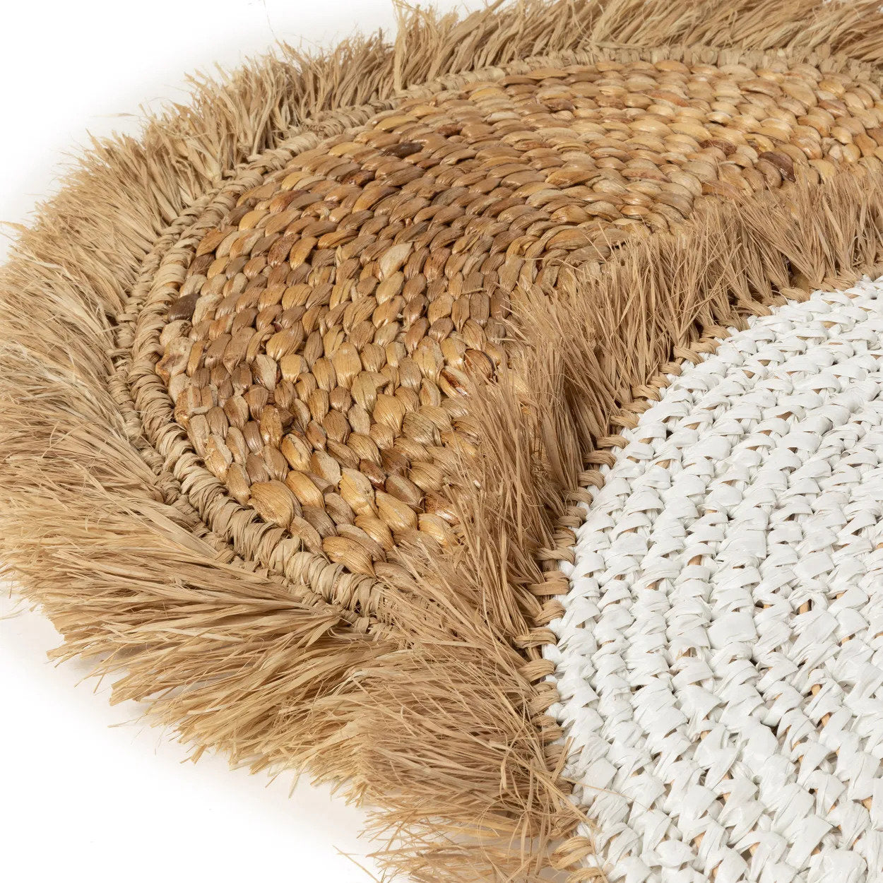 De raffia-placemat van waterhyacint - naturel