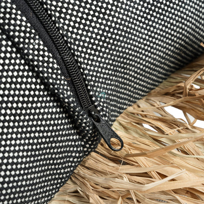 De Cotton Bonita kussenhoes - natuurlijk zwart - 30x50