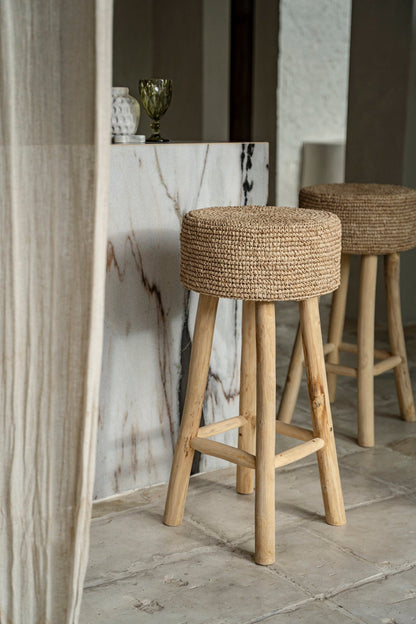 De raffia barkruk